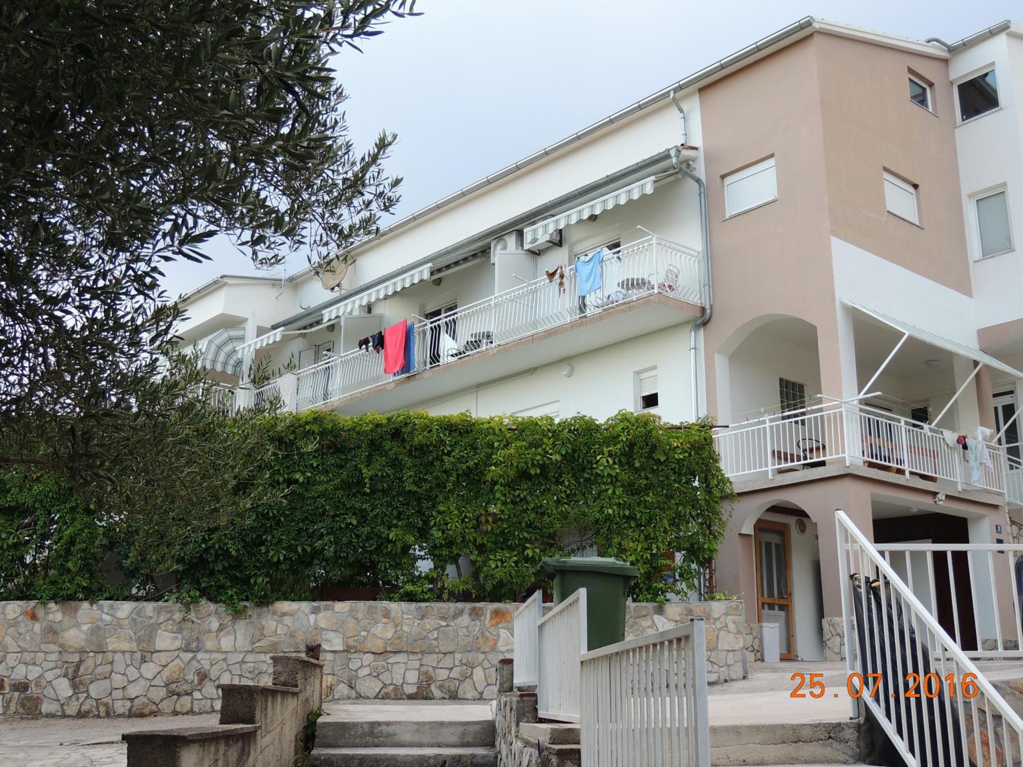 Apartment Antea & Magdalena Pirovac