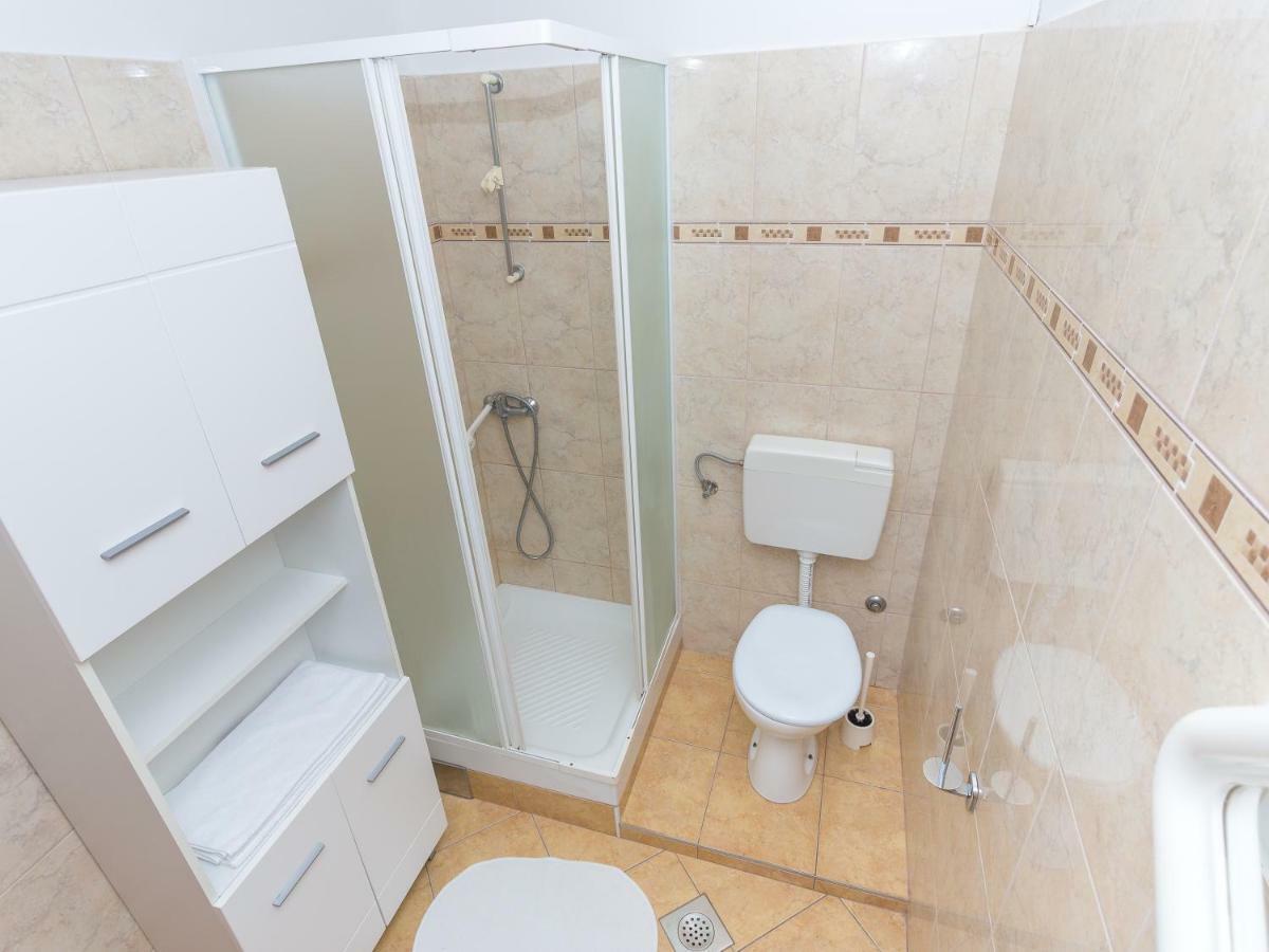 Apartment Antea & Magdalena Pirovac